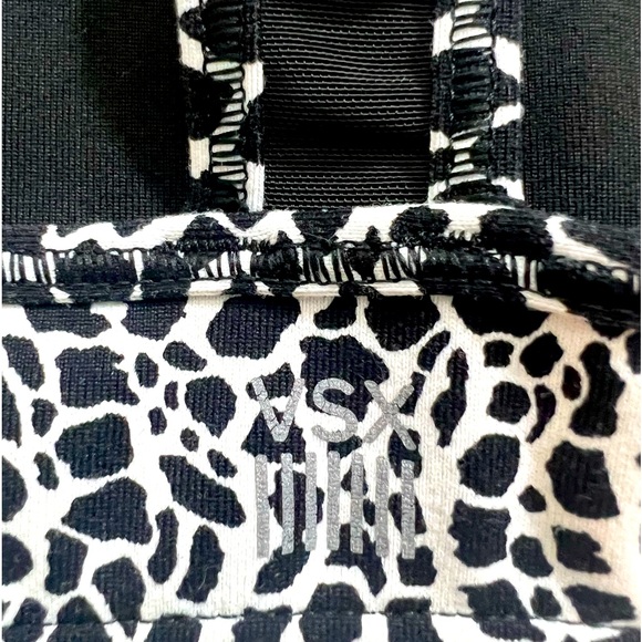 Victoria’s Secret Sports Bra - Picture 5 of 6